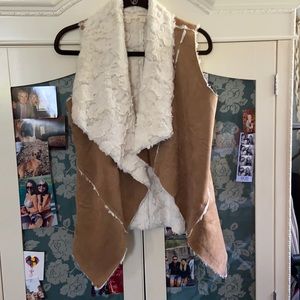 One the land S faux fur vest